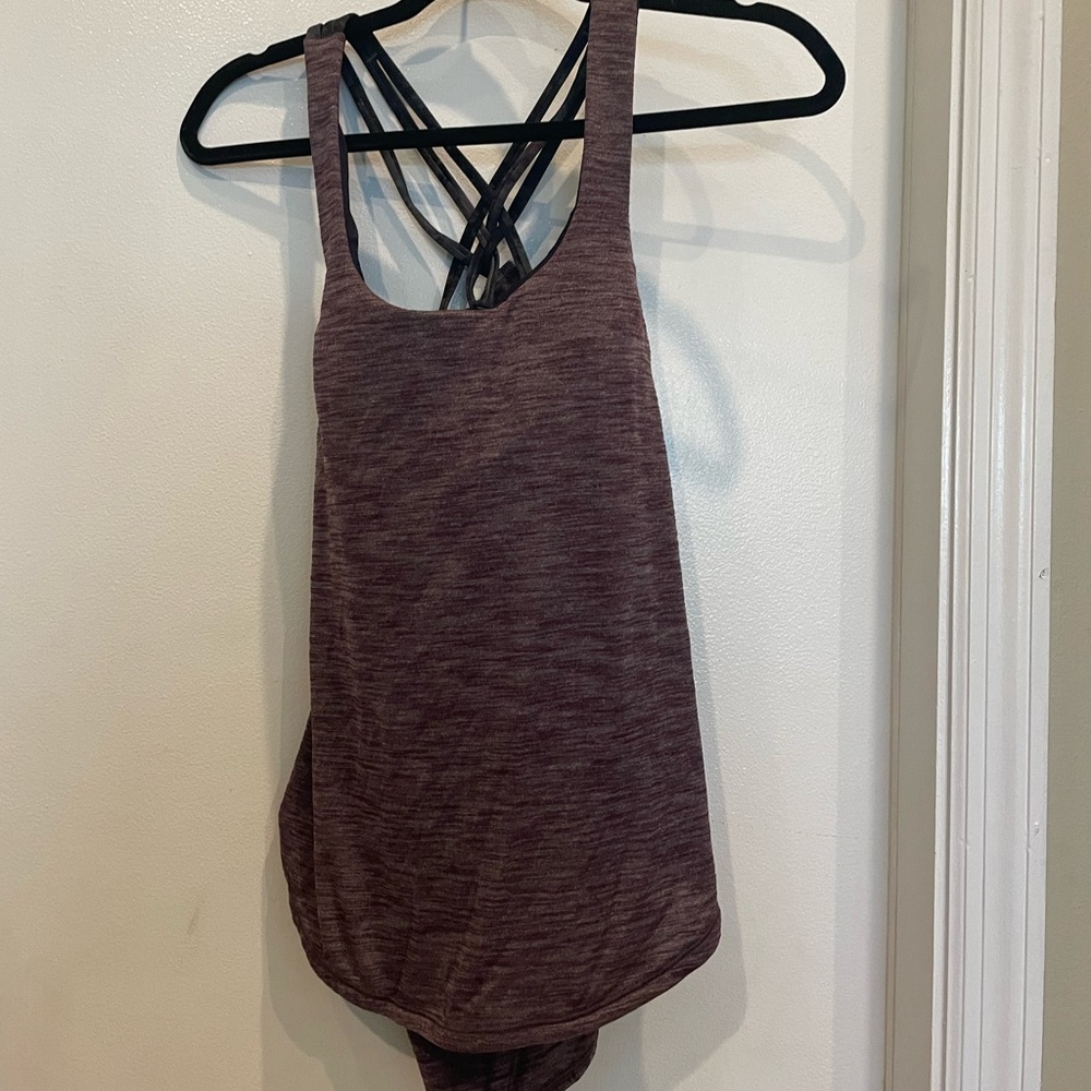 Lululemon tank top/bra